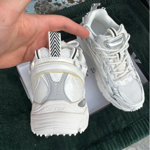 Off-white shoes sneakers - Picture 4 of 8